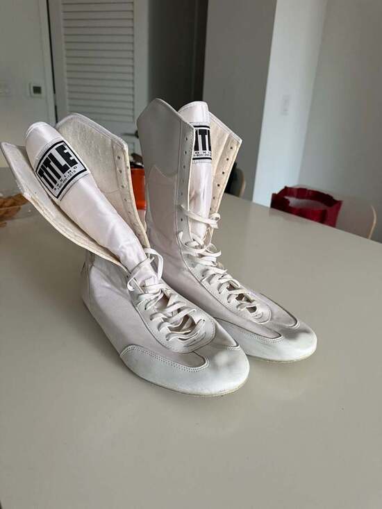 Title Boxing White Hi-Top Boxing Shoes Size 13